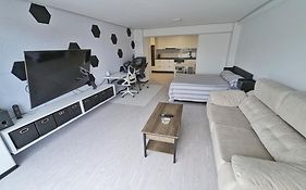 Estudio Al Mar En El Casco Vello De Vigo